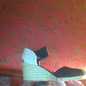 Size 9M Black Canvas Espadrille